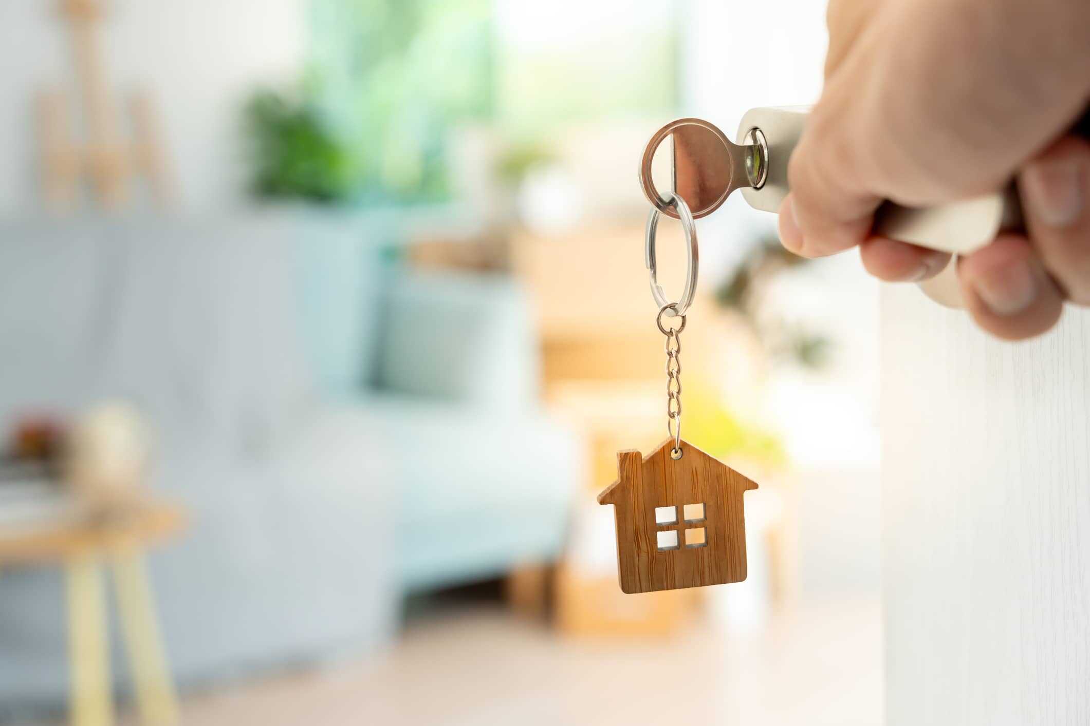 Selling Your Own Home at Auction vs. Private Sale in Australia